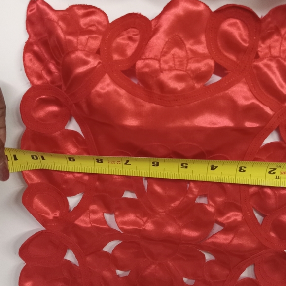 10 Vintage Satin Embroidered Cut-out Placemats, Table Mats 17x11" - Picture 6 of 7